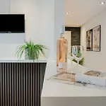 Eksklusiv 2br I Terrasse I Fri Parkering 公寓 欧登塞